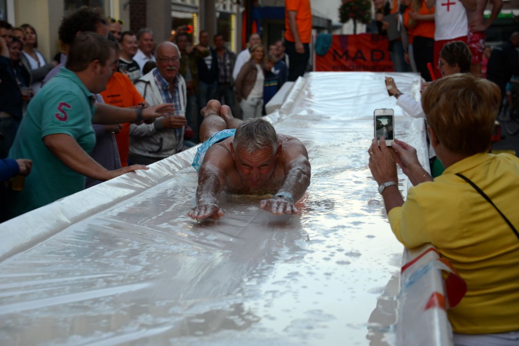 ../Images/Donderdag kermis 518.jpg